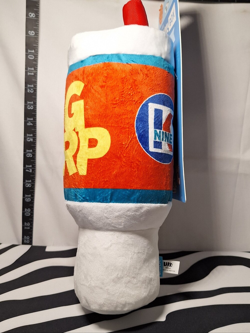 NWT Bark Big Burp Slurp & Chewinversal Remote Dog Toys - Picture 5 of 12